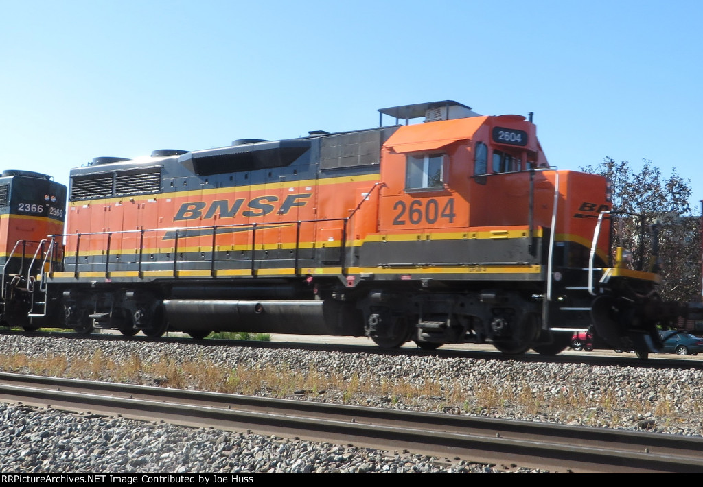 BNSF 2604